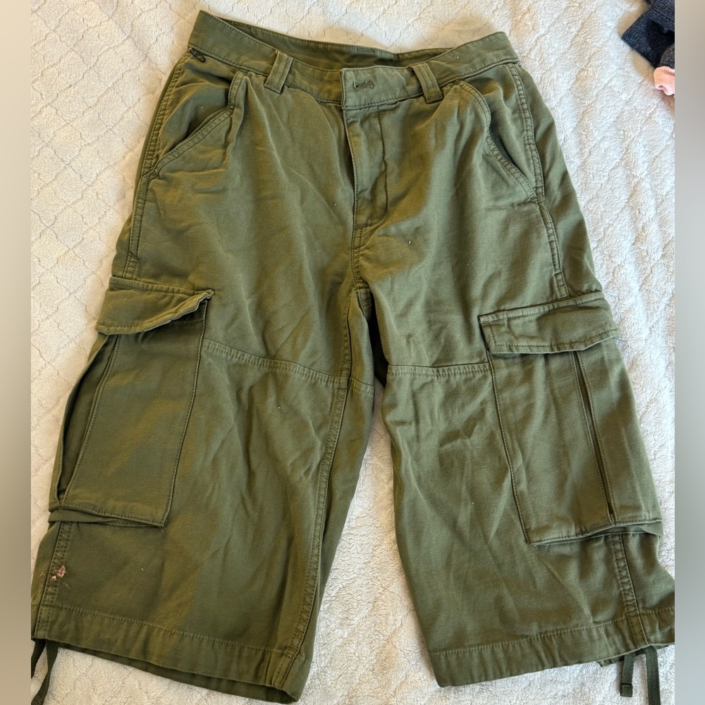 Knee length, cargo pants; Drawstrings at knees; Size: 0; Never worn